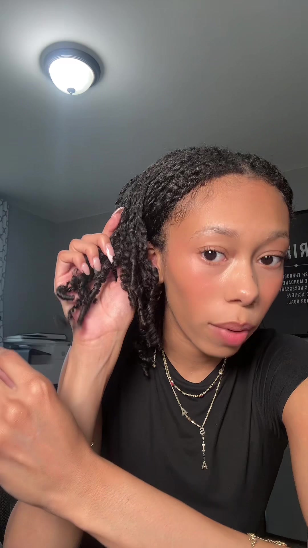 @AYSIA NICOLE