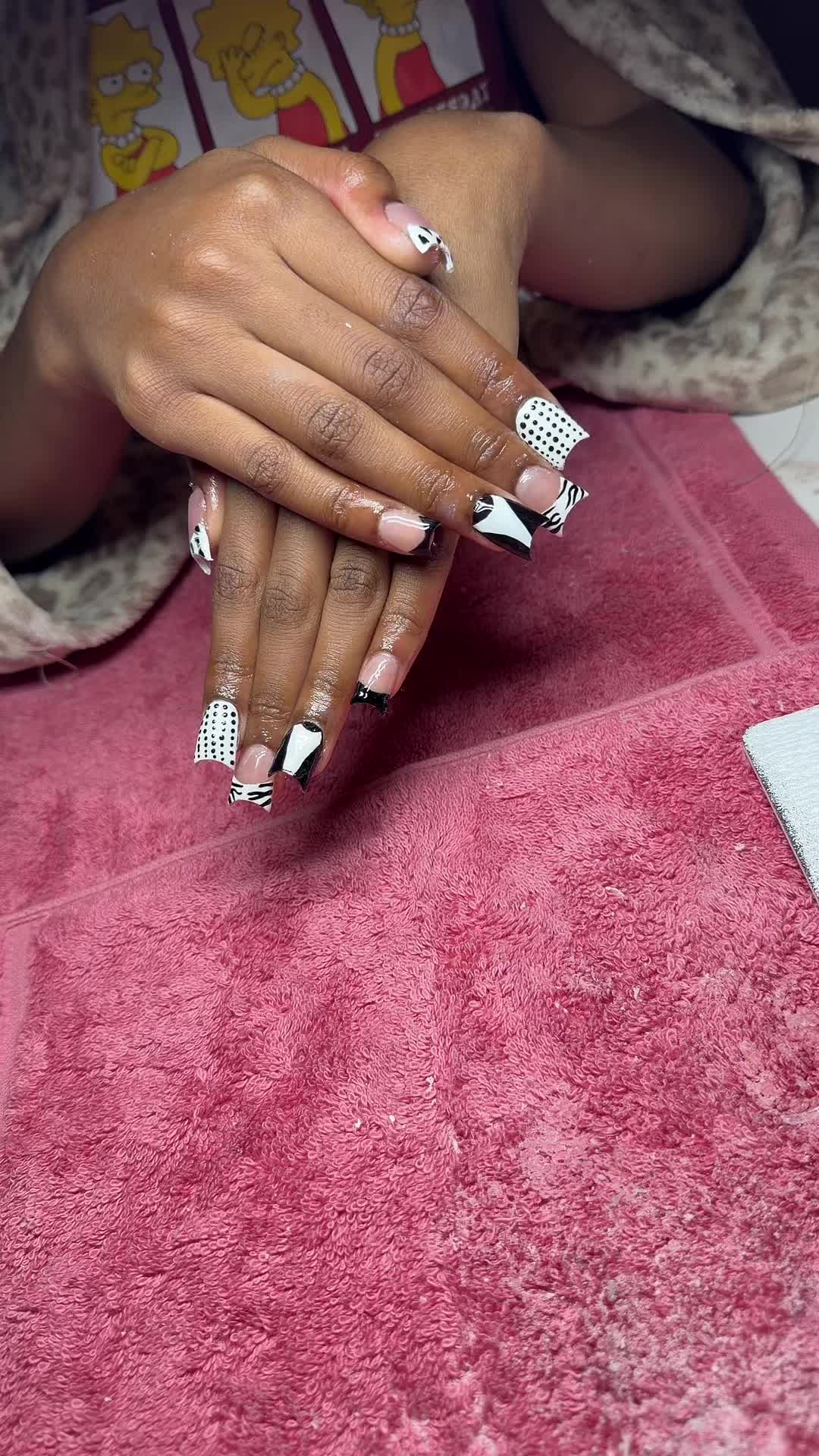 @NeecTheNailFairy