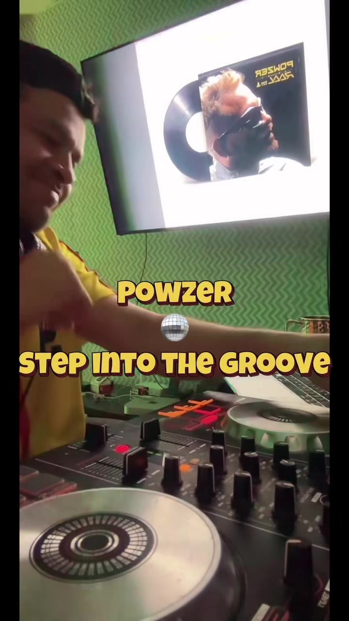 @Powzer