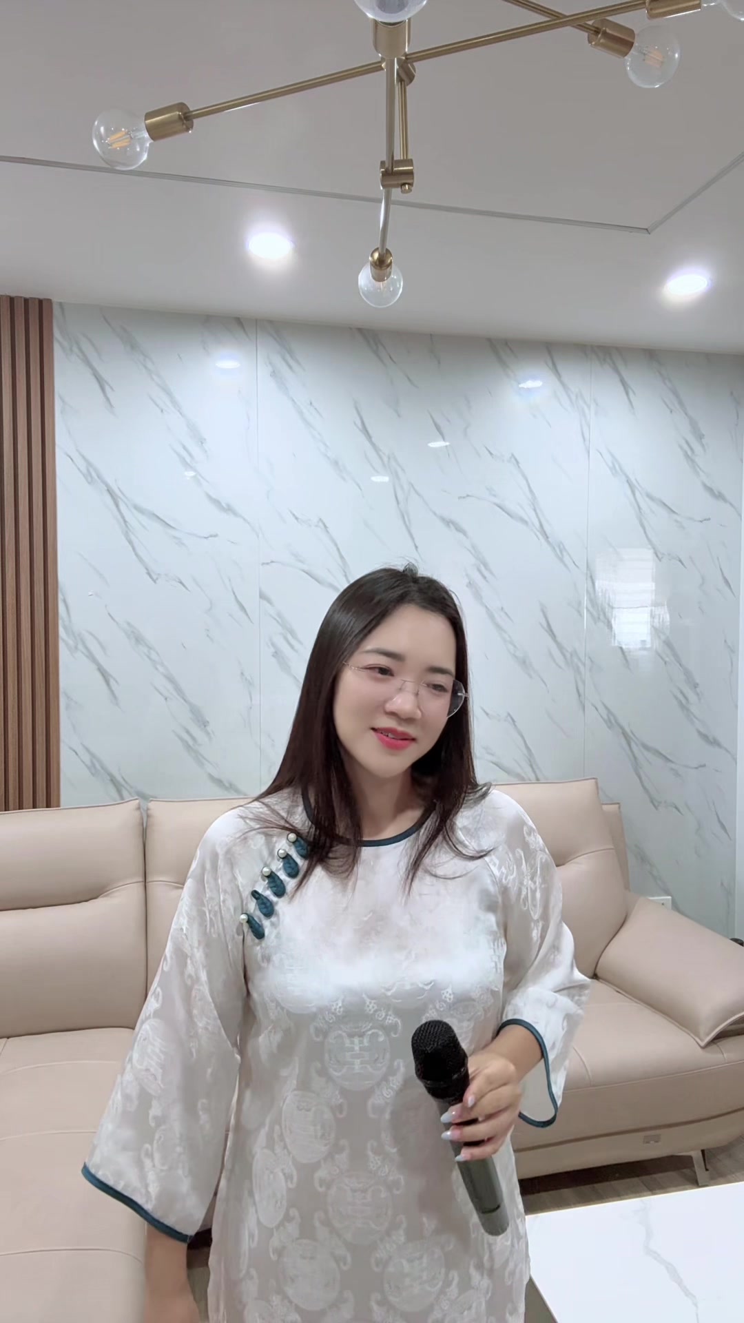@Lạc Hy