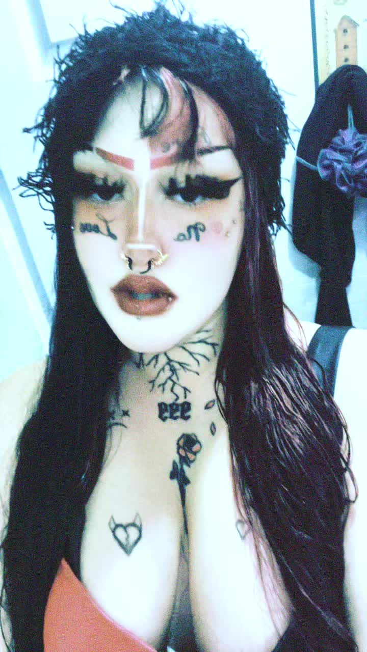 @𖤐𝓢𝓮𝓵𝓮𝓷𝓪𖤐༒ 999 ༒