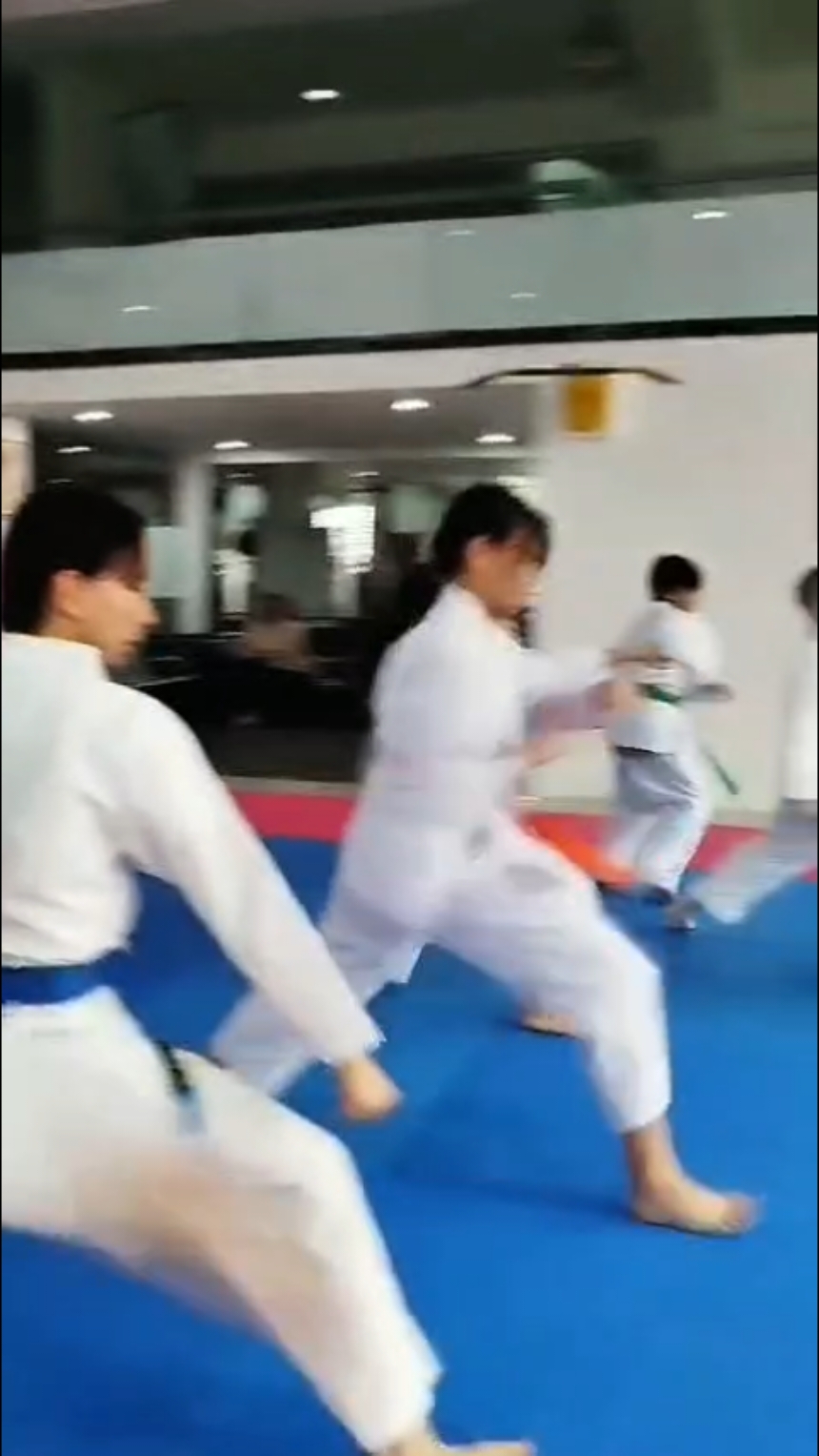 @刘七月