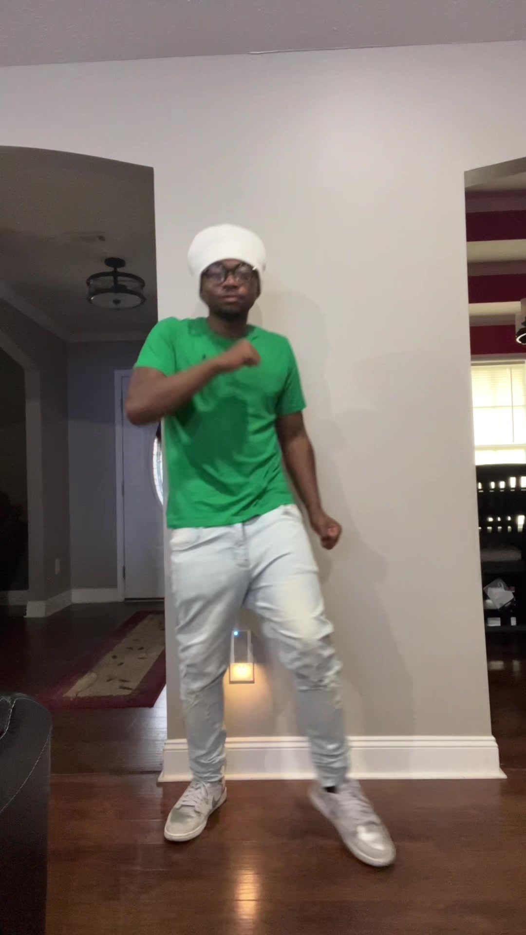 @LT3