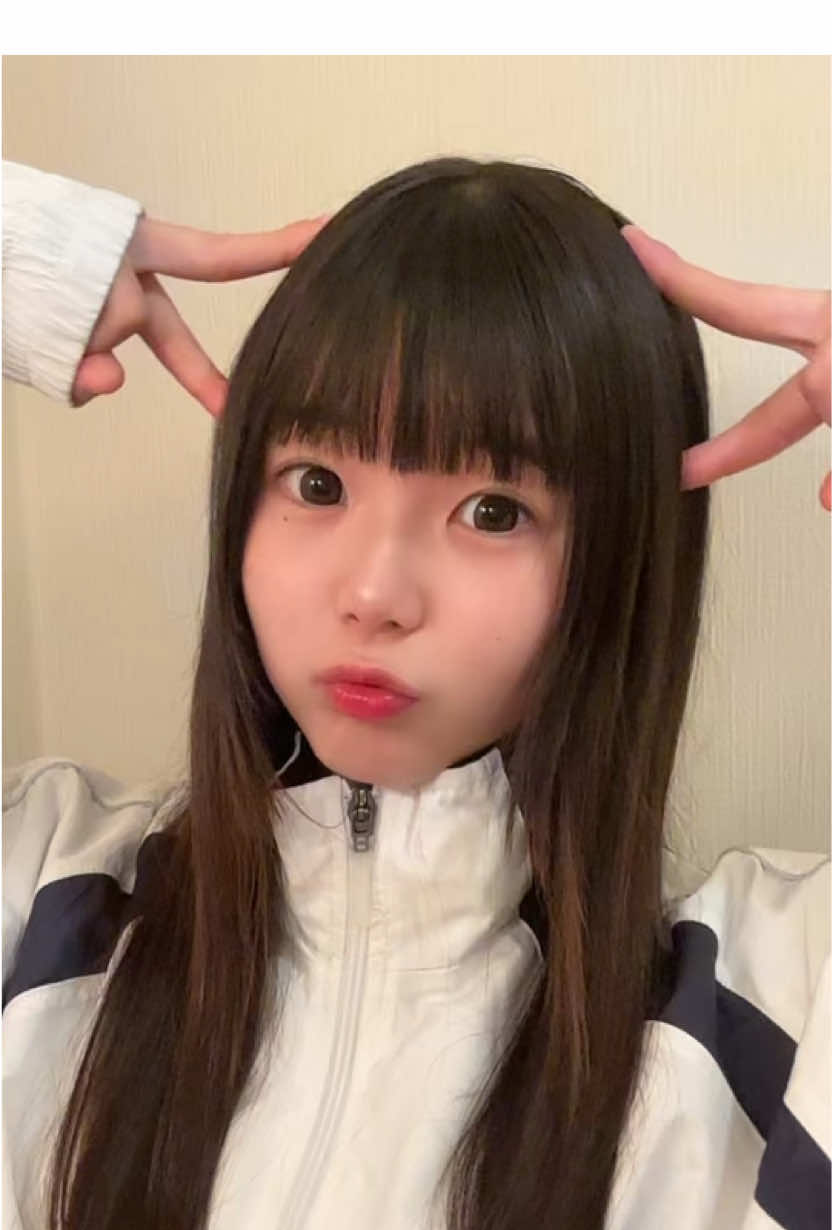 @朱莉奈(しゅりな)