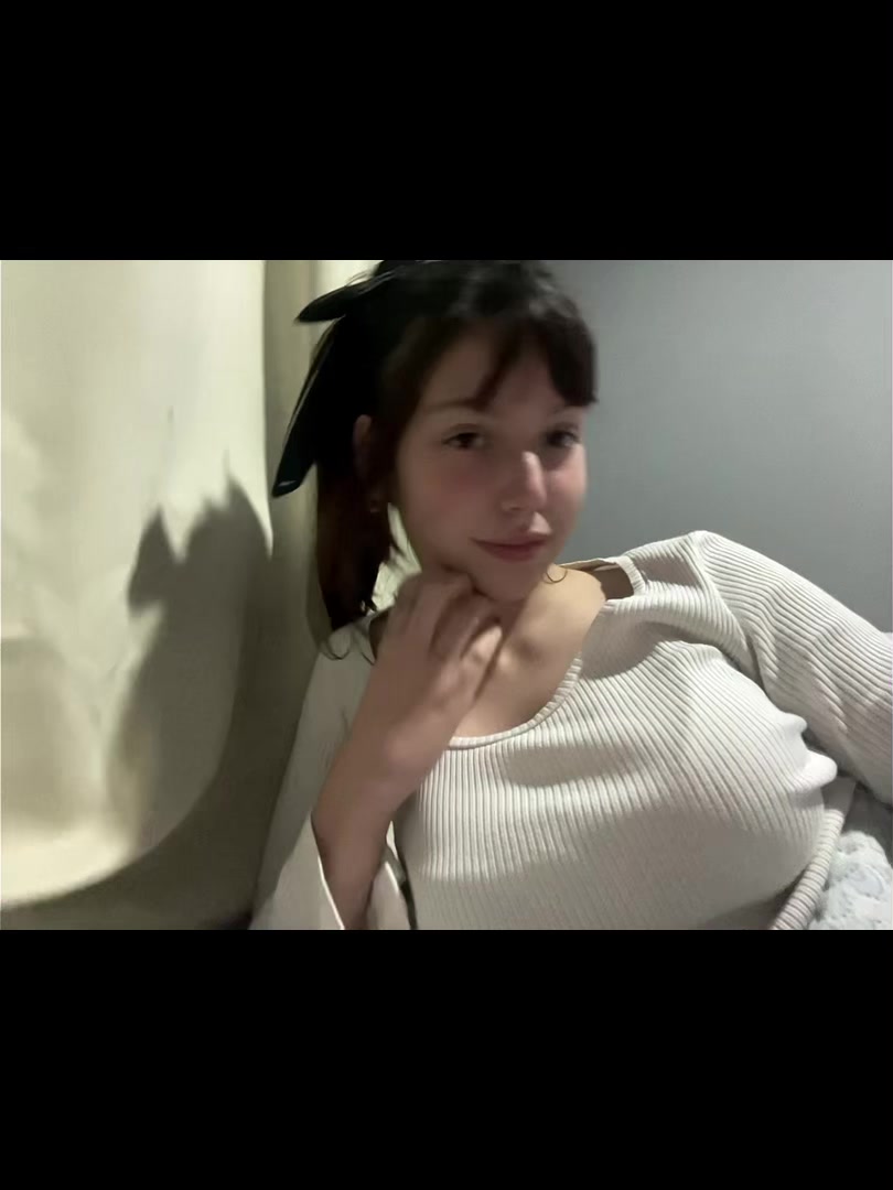 @Ariii_07