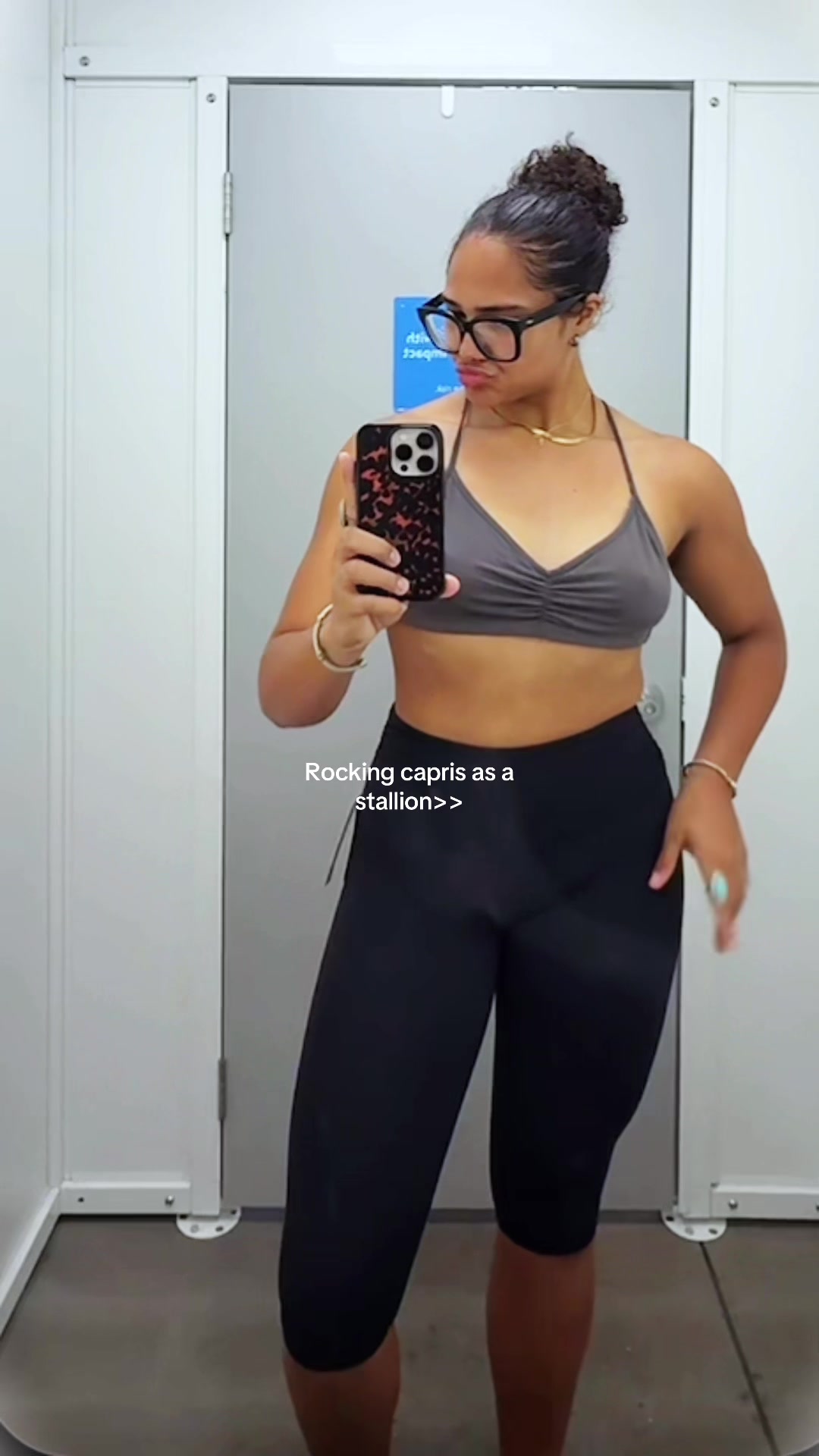 @Mia