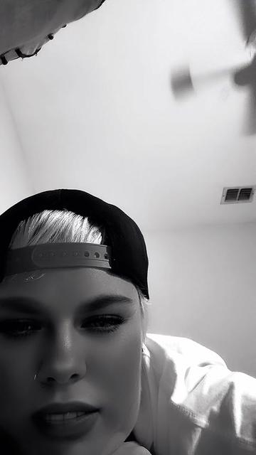 @BOUNCEEMBINGBONGS.5711😏💋🍒🖤