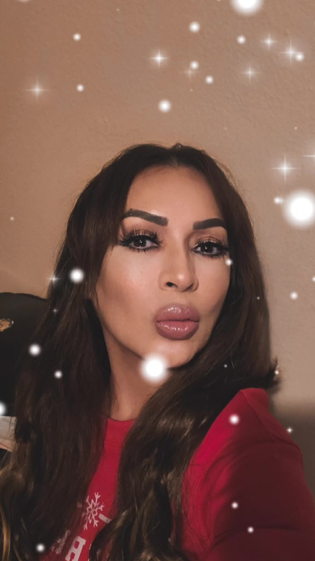 @Liliana Contreras🐥💜🐨🍉✨️👑