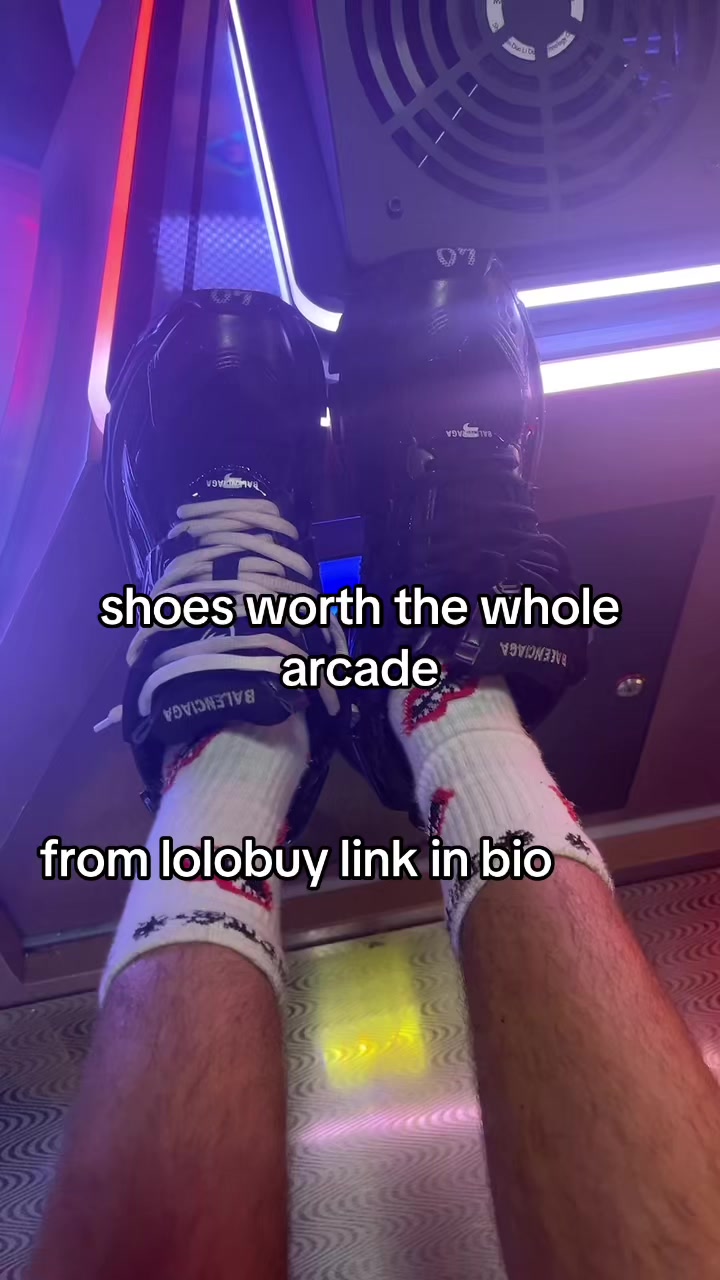 @drenchedindesigner