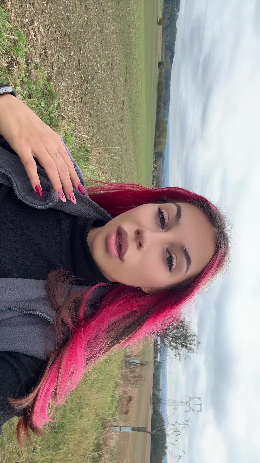 @eli_moravec