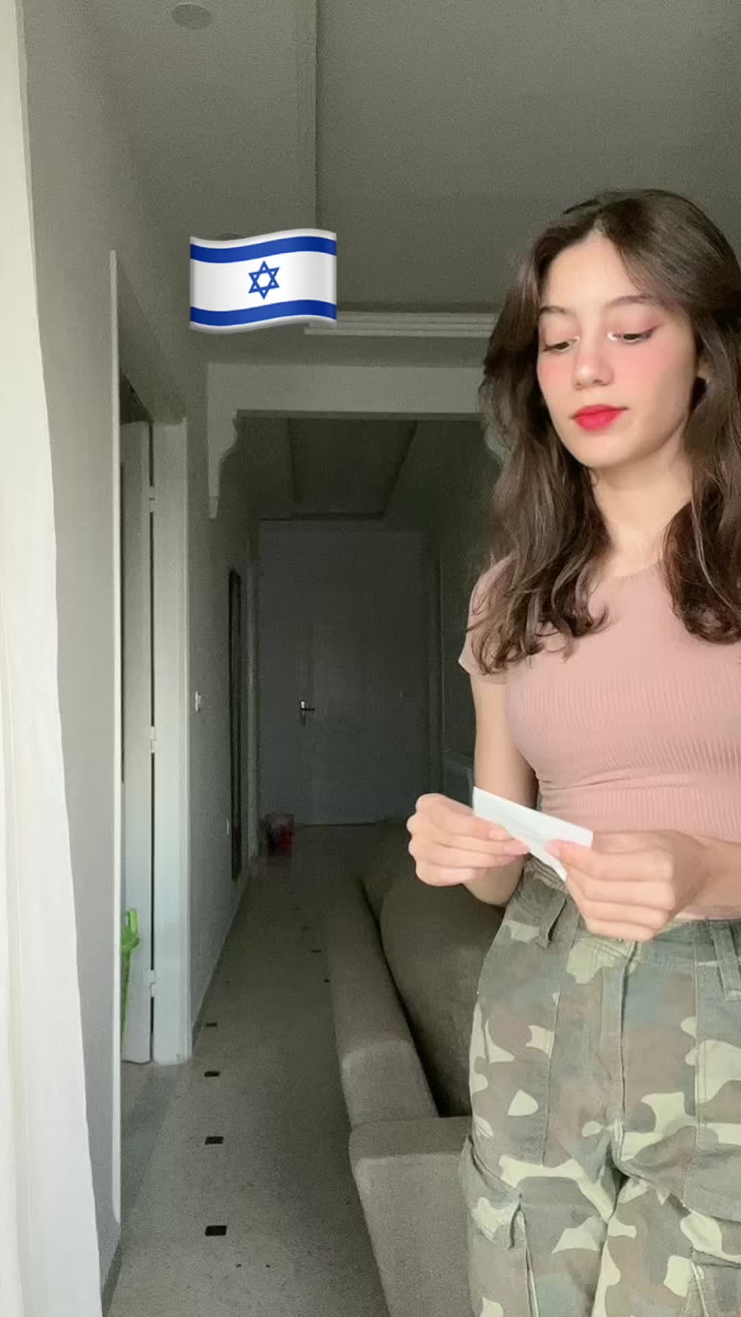 @Eya