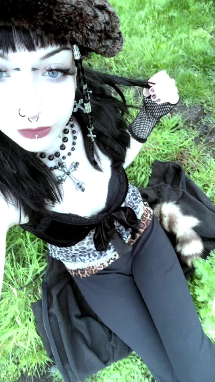 @Aphen🧟&zwj;♀️