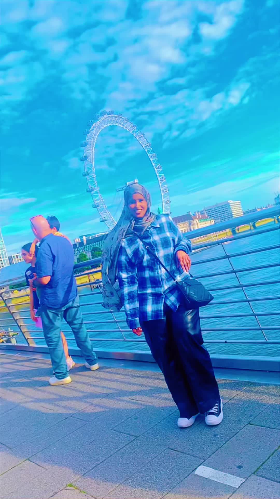 @Queen🇬🇧