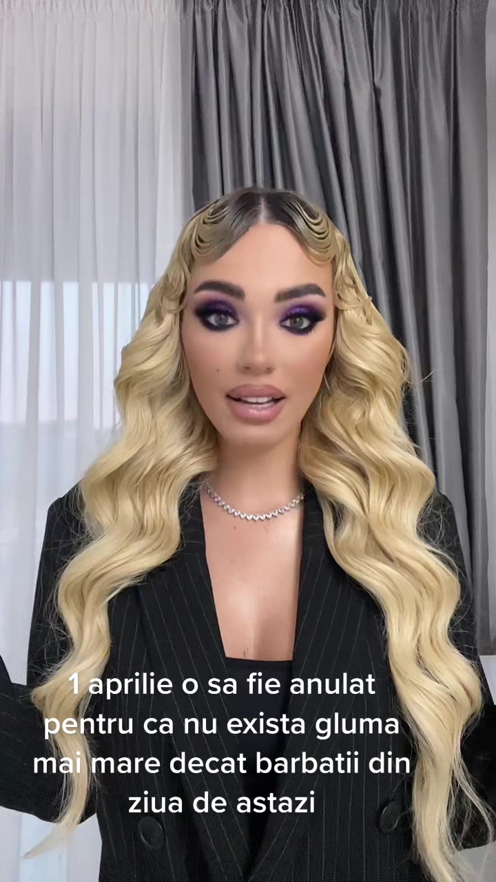 @Elisa A