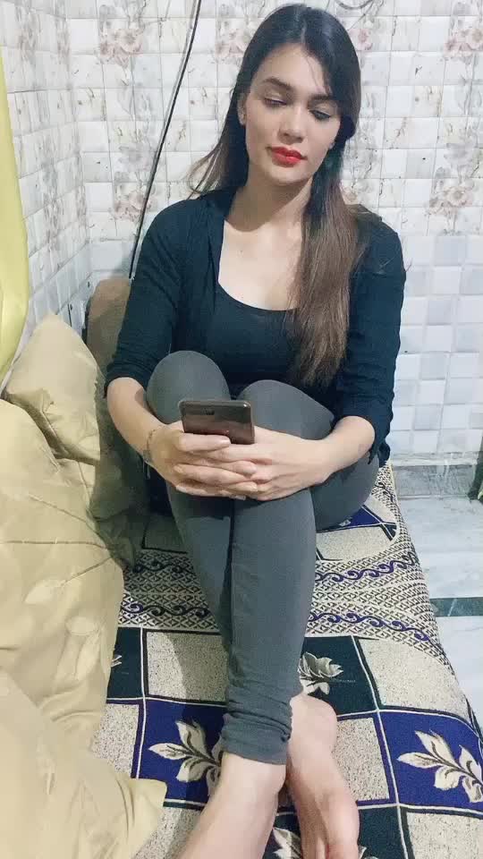 @Officialtanishqsharm