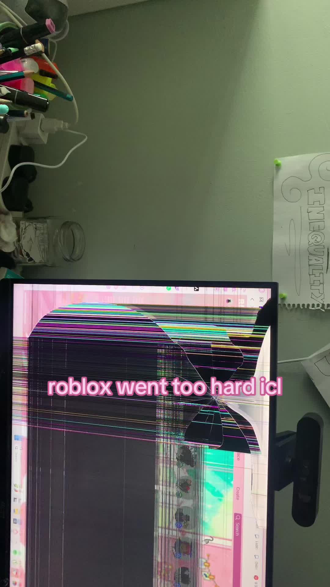 @max :3