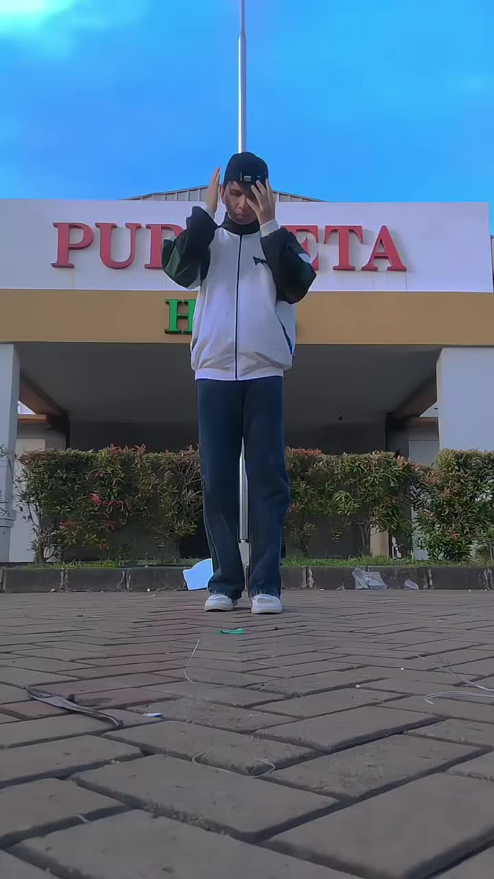 @yariz