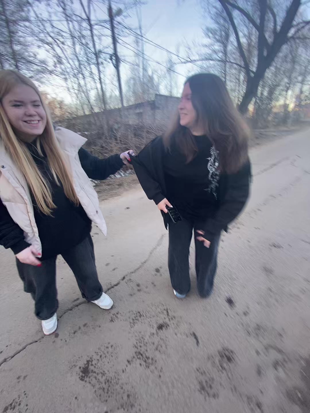 @vaarriikaa