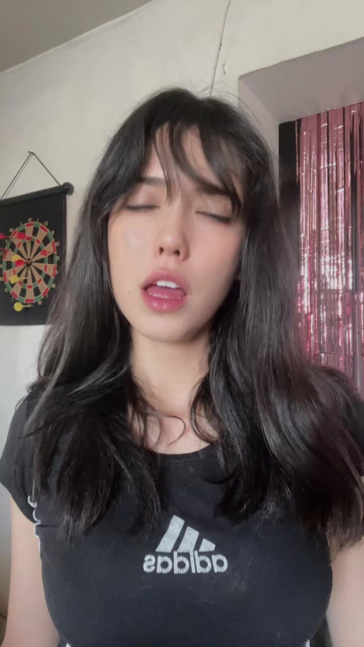 @Cristian Daniela ๐จ