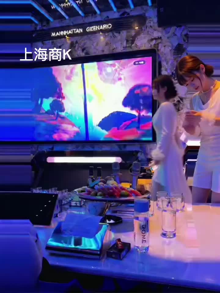 @KTV预定小胖