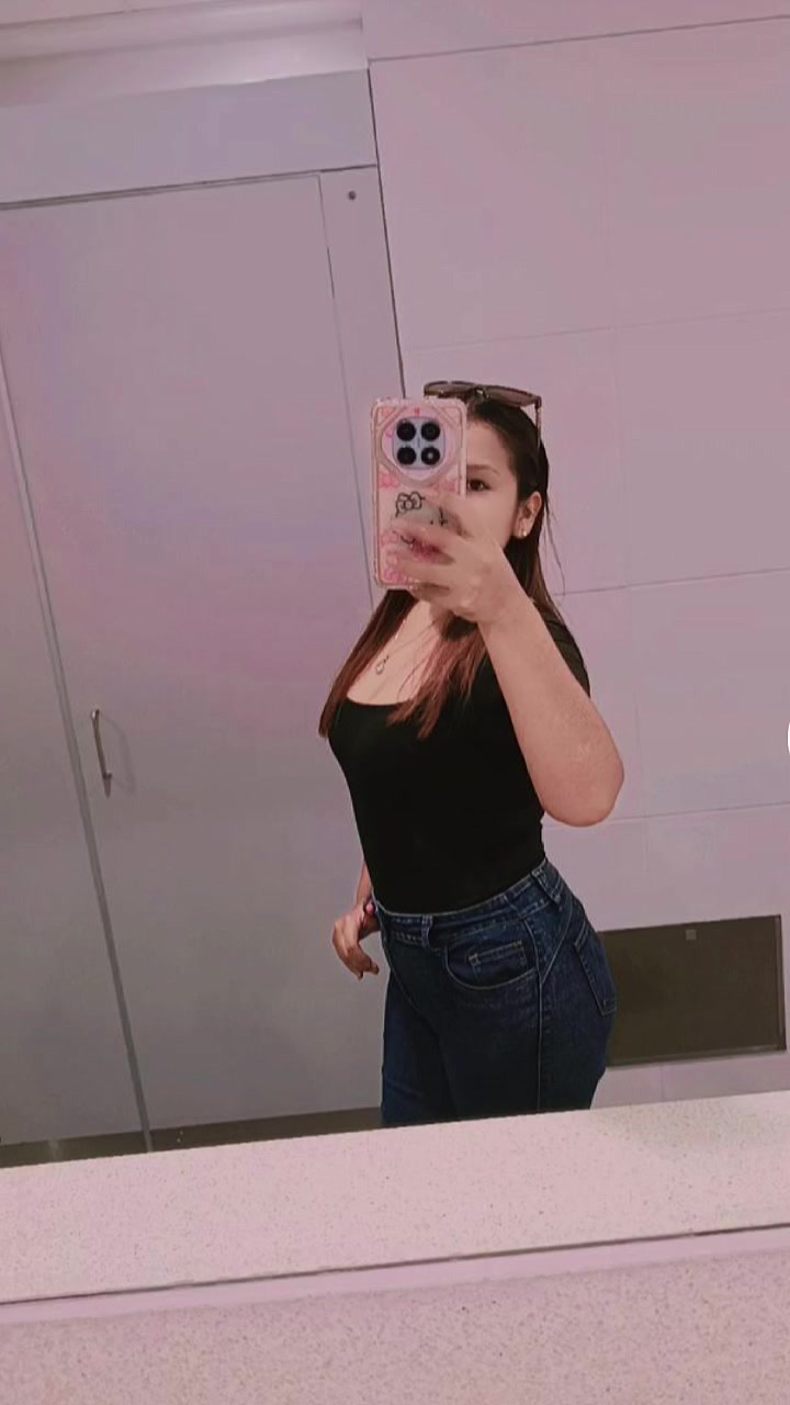 @Liz👑23💕