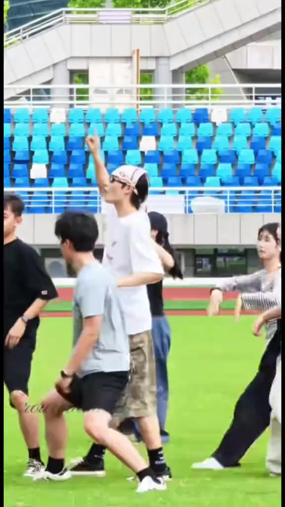 @yingbao_chun(deni123)