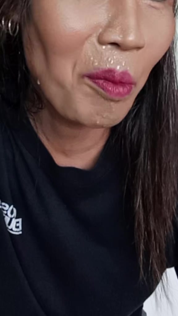 @มนตรา