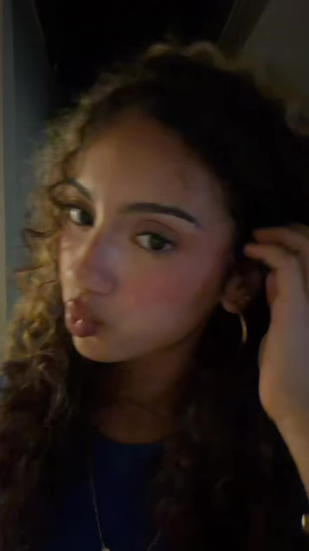 @bellabae