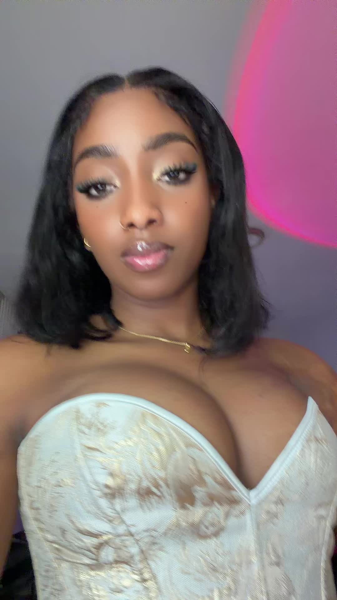 @Sha🇭🇹