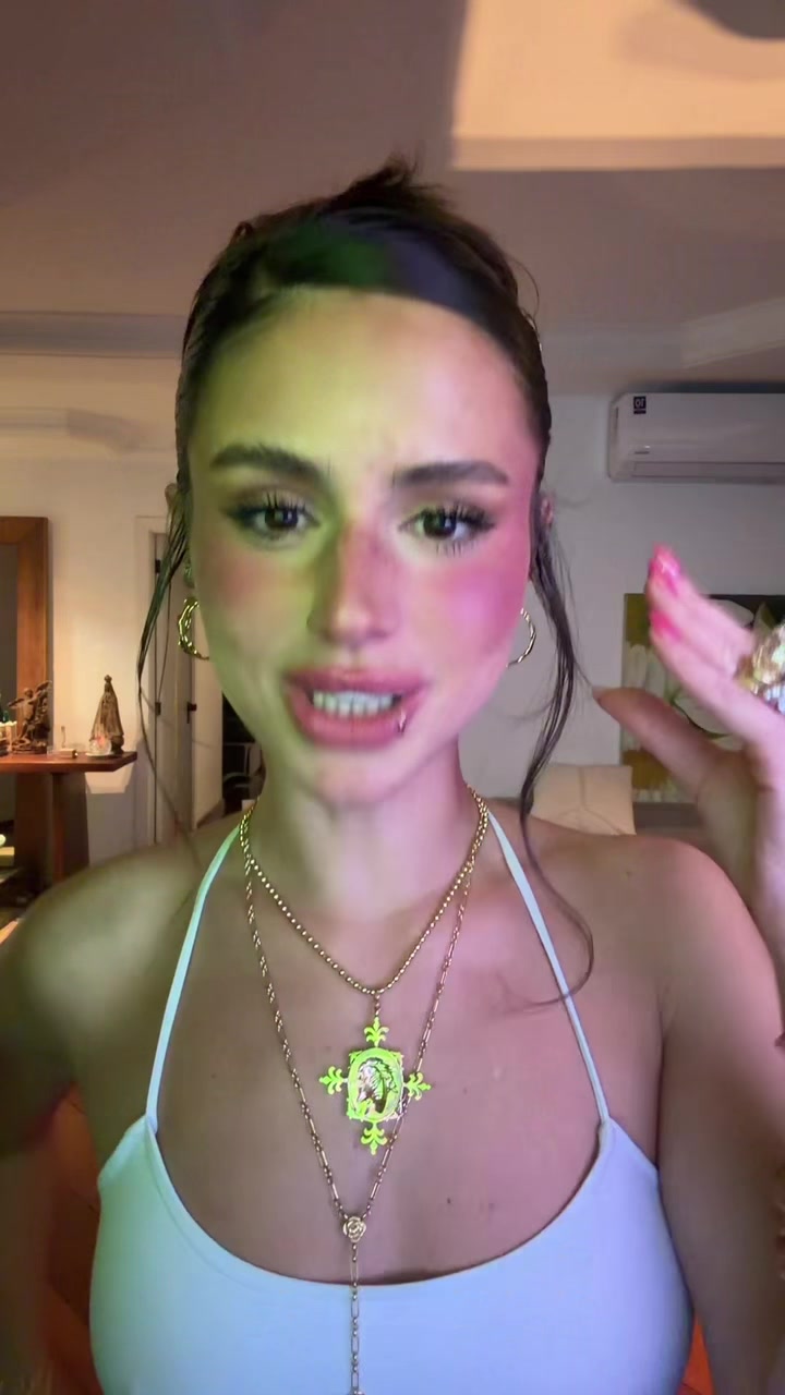 @isadoraraymundi