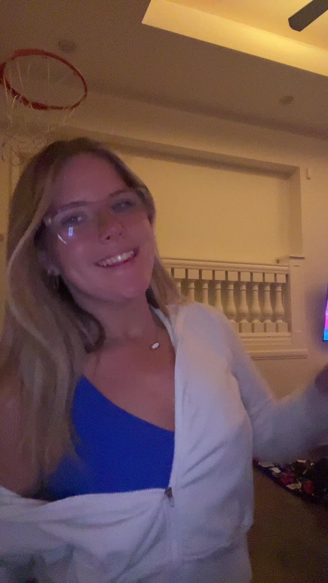@mikhela