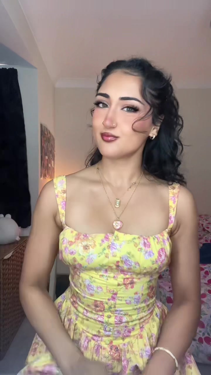@⋆·˚˚°✦ 𝕗𝕒𝕣𝕒𝕙 ✦°˚˚·⋆