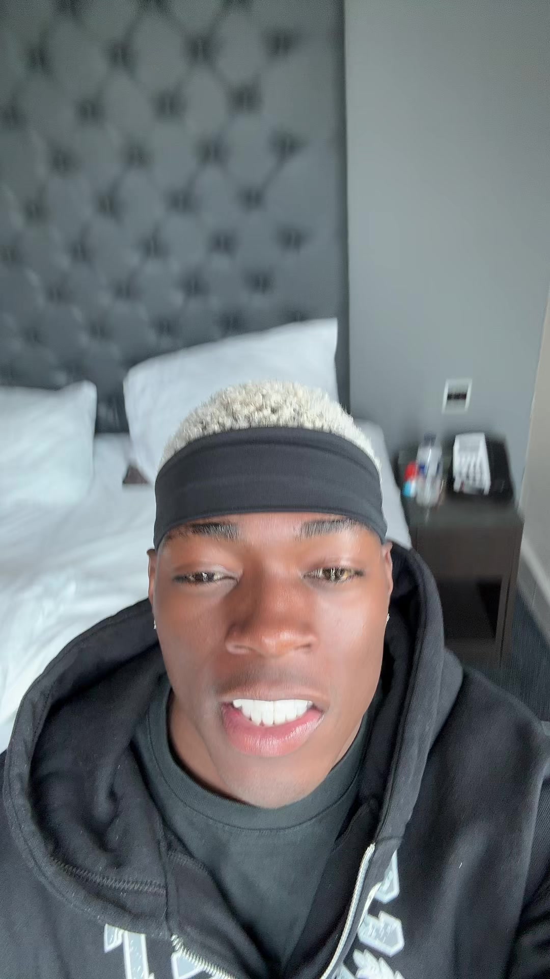 @LilCr