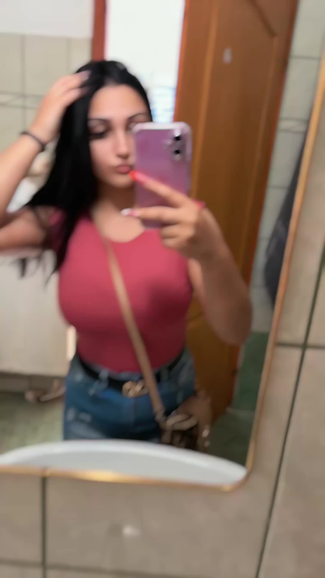@violaa