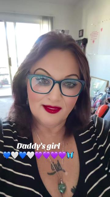 @💙🤍Daddy's girl 💜🦋