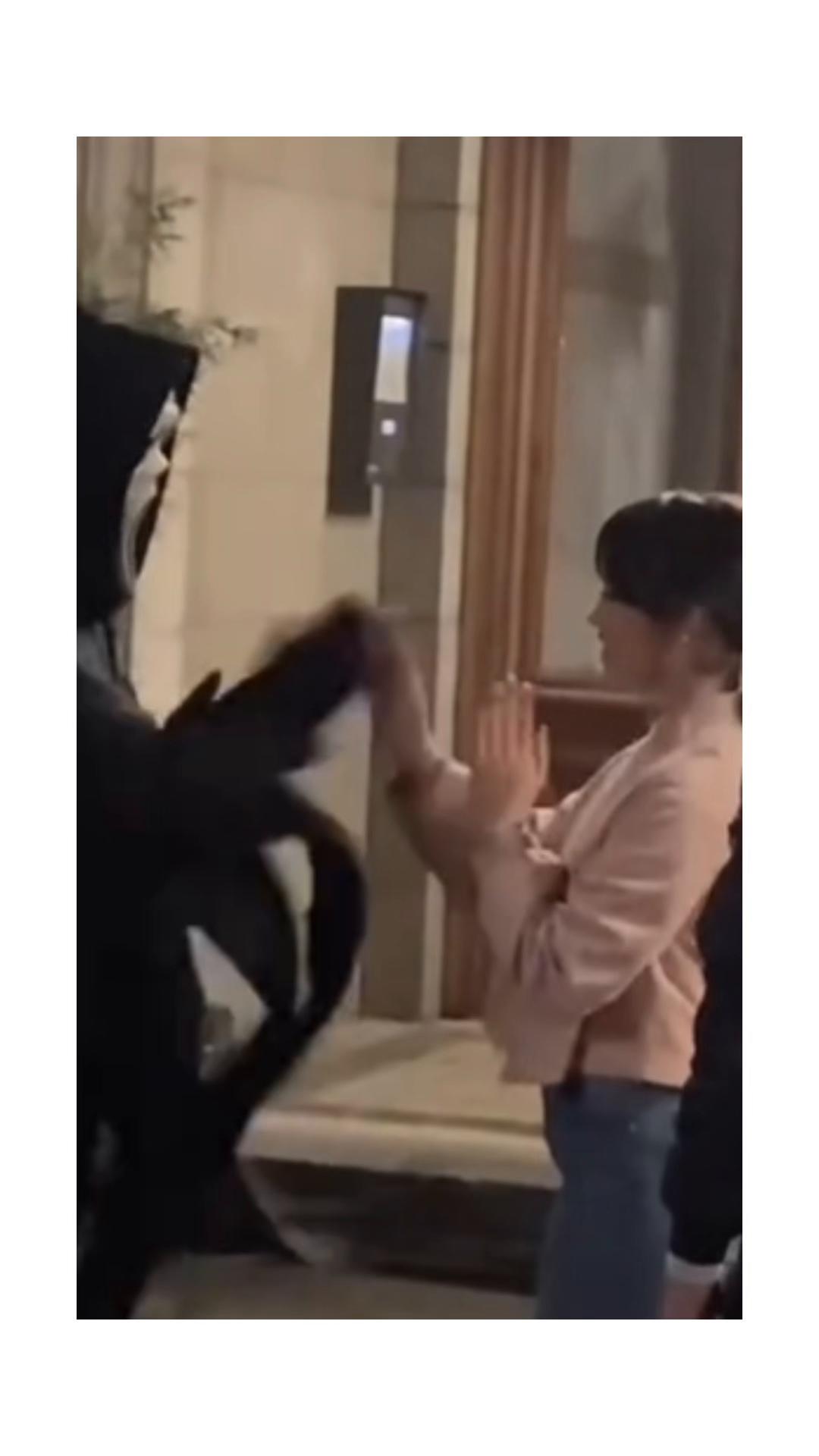 @𐙚