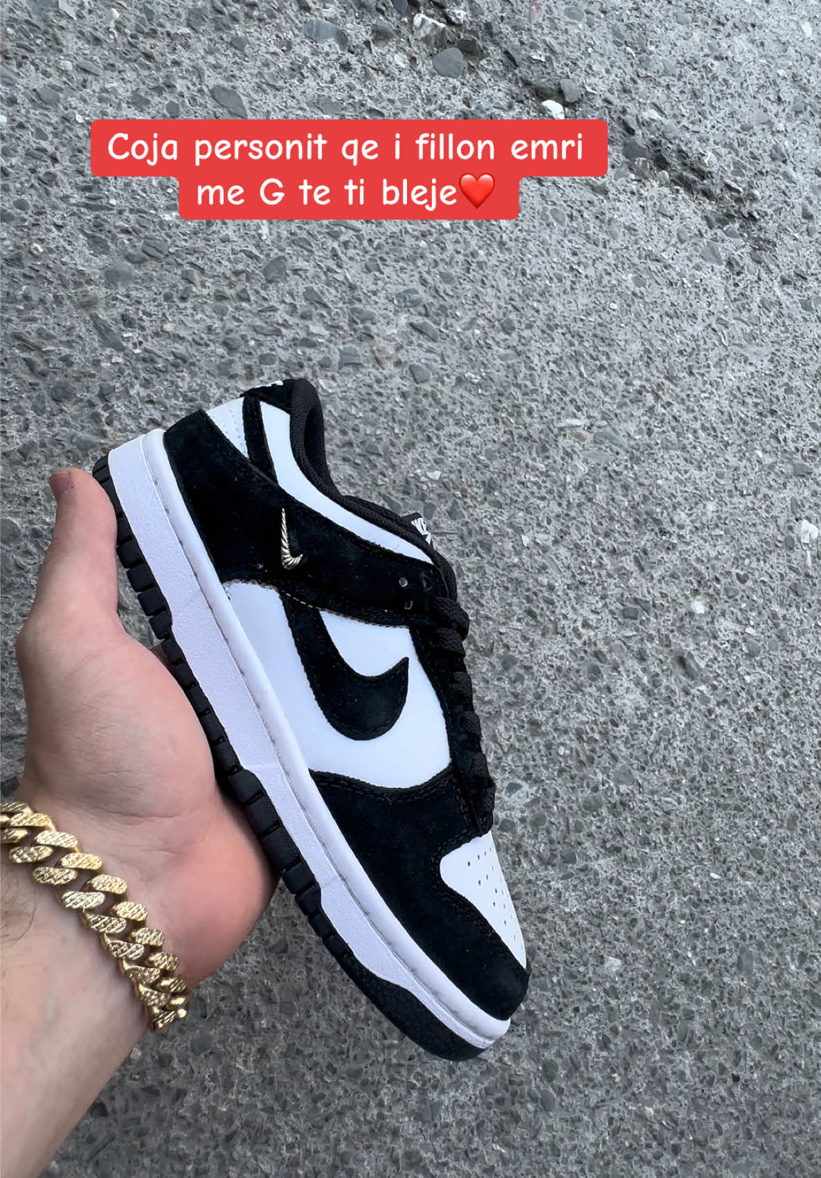 @erkicks.al