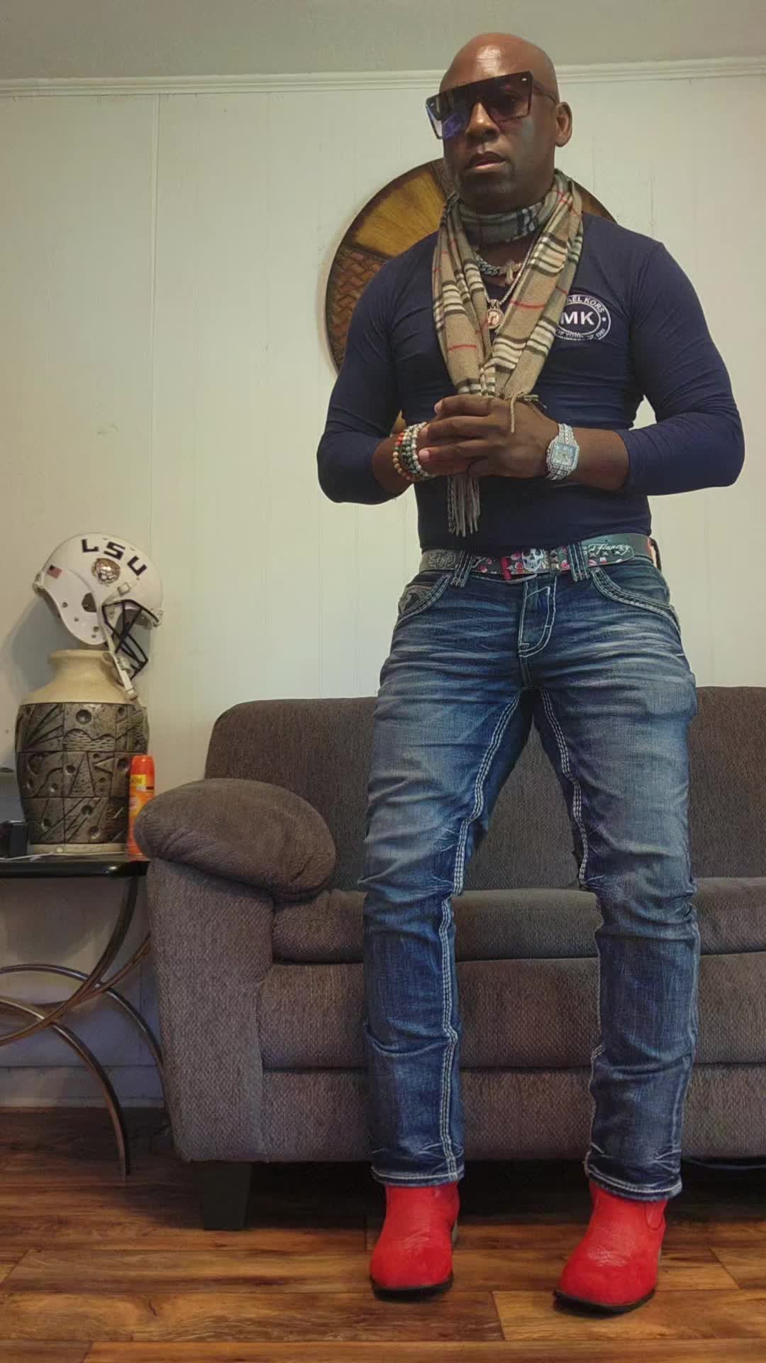 @meanzinni