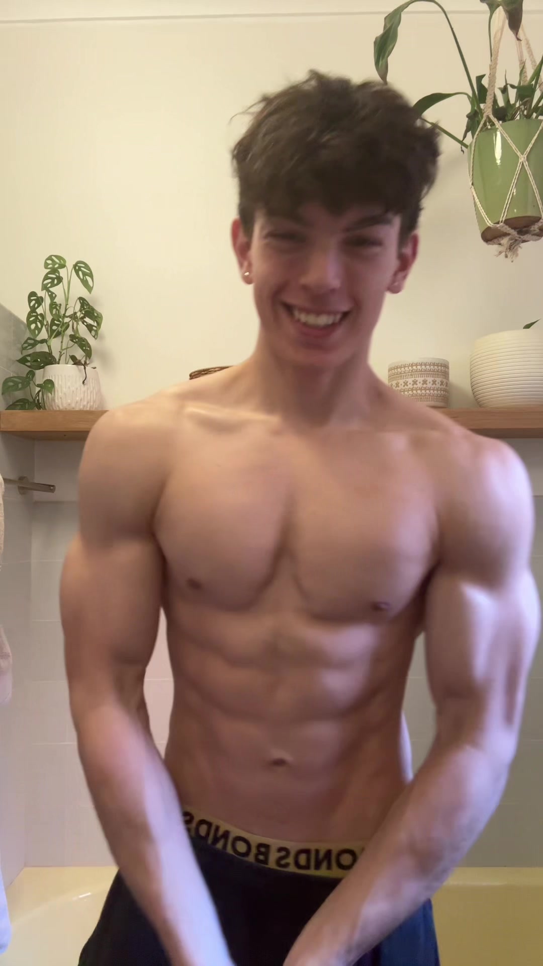 @NotOskar