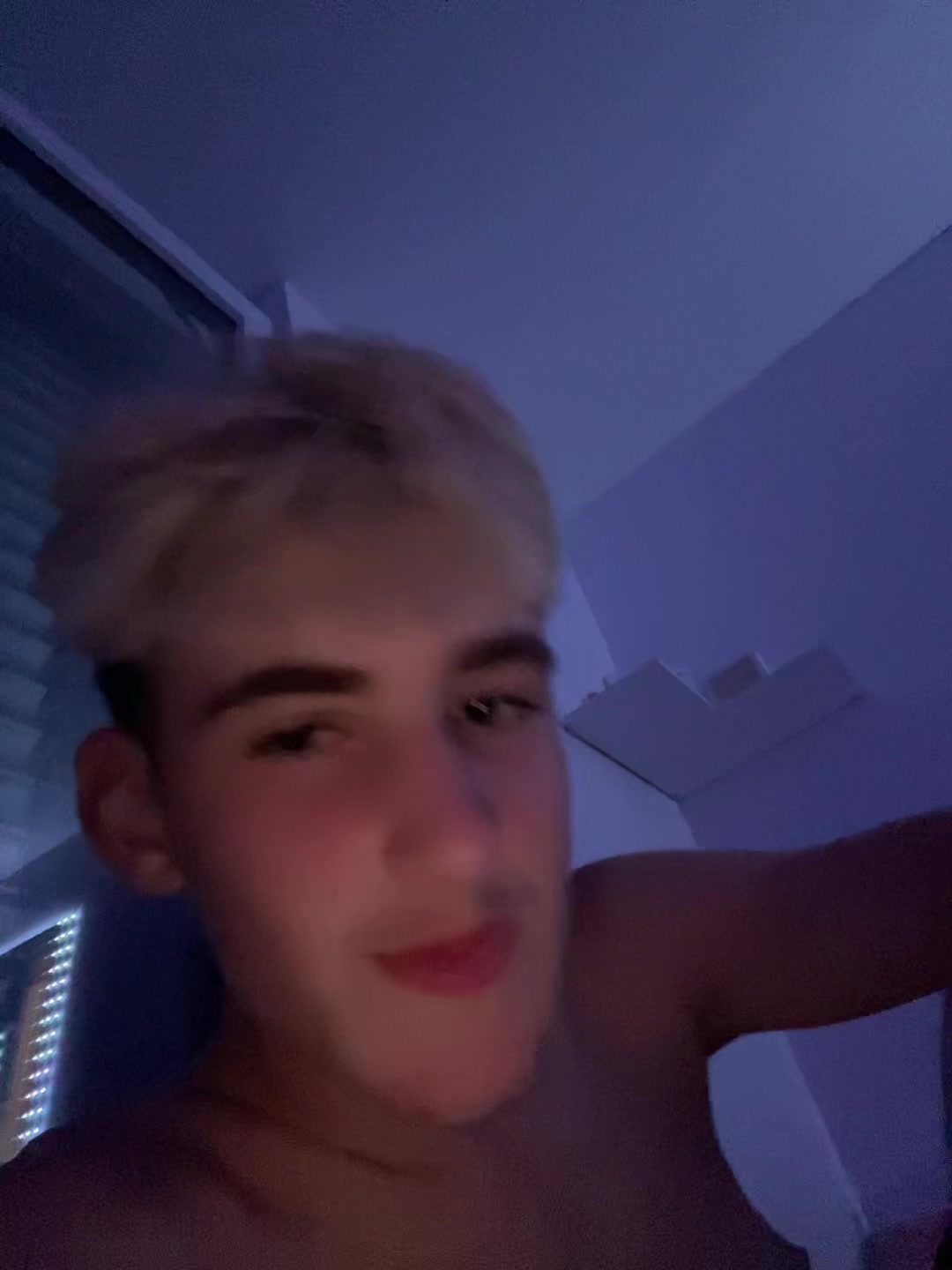 @F A L K O