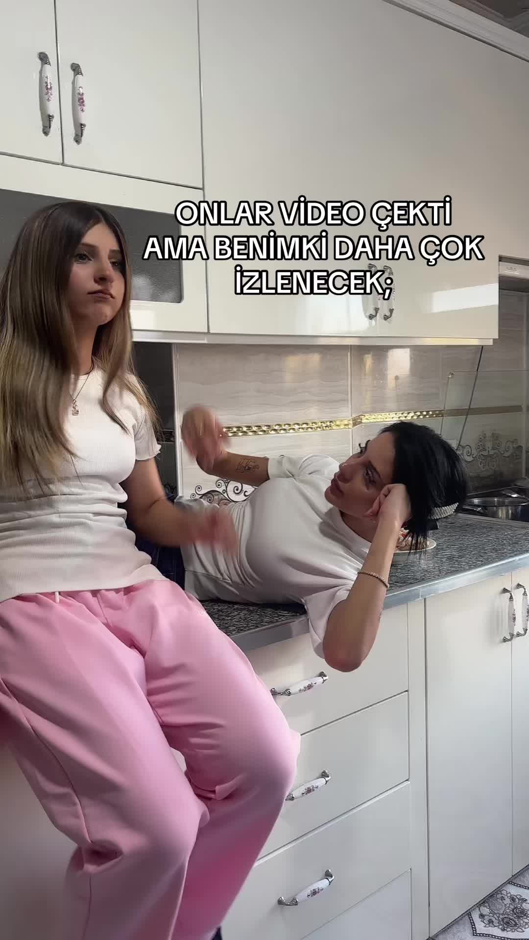 @~𝗛𝗜̇𝗥𝗔~