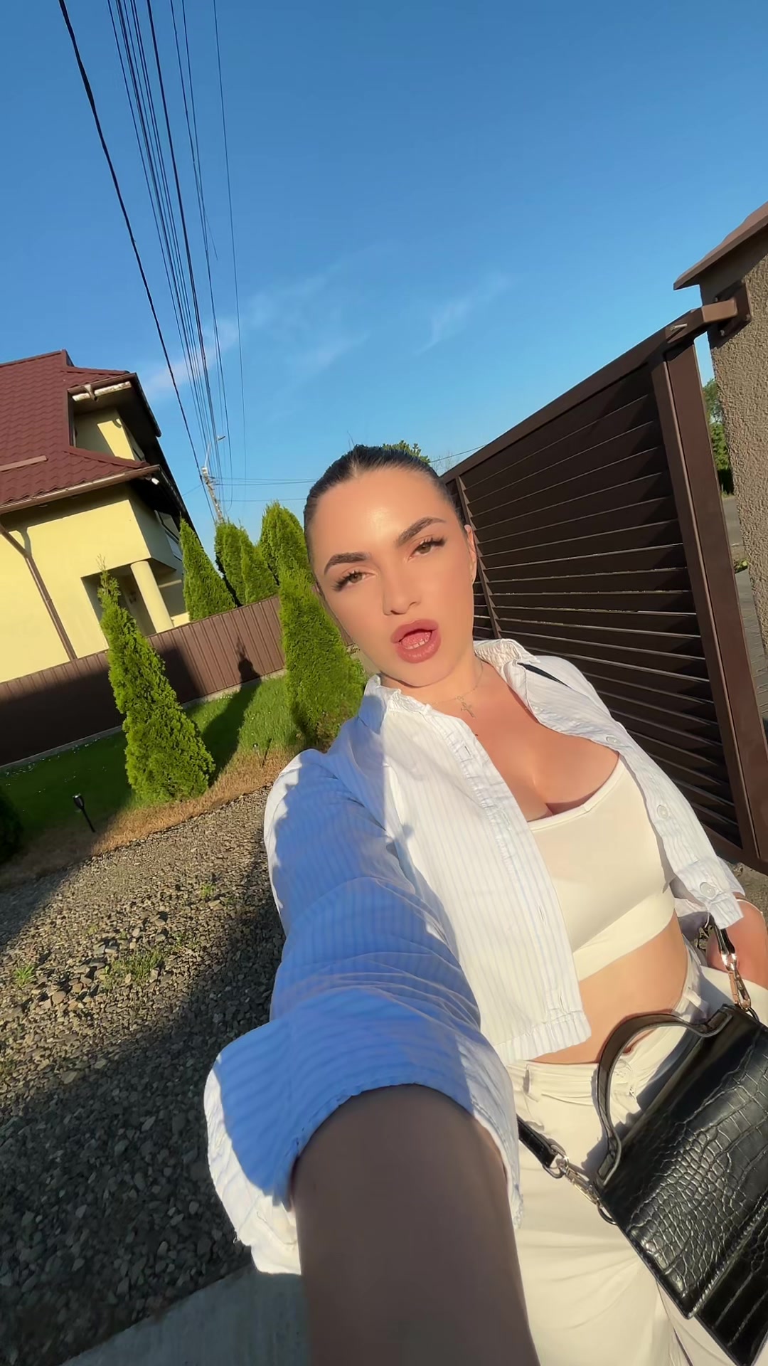 @Iuliana
