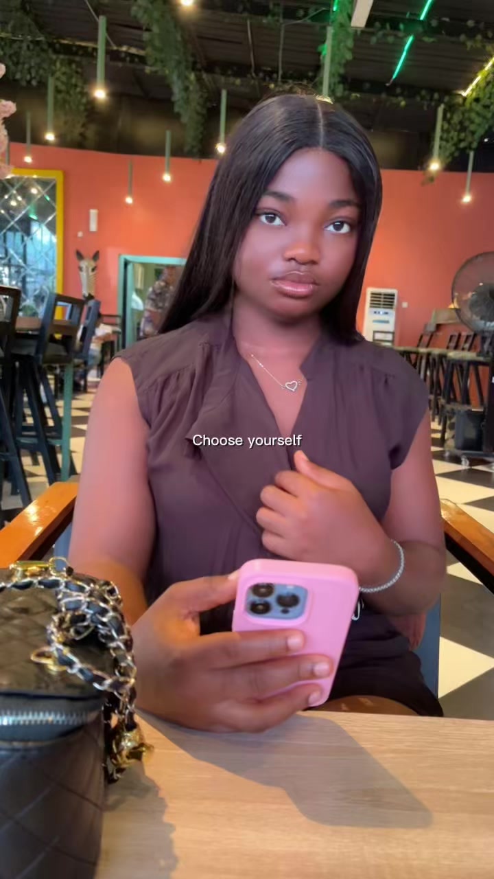 @afro_lisa