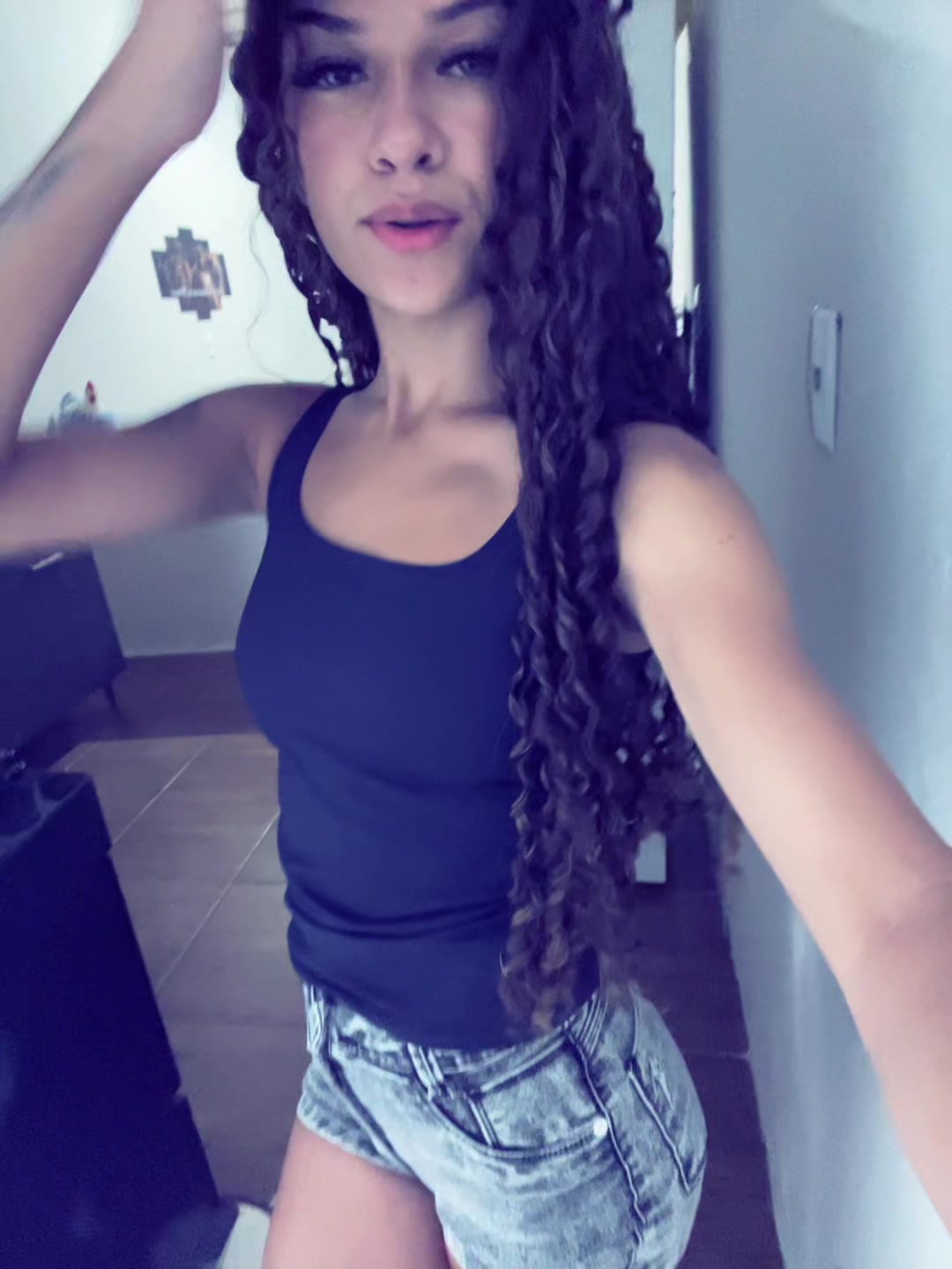 @aniinhasz2
