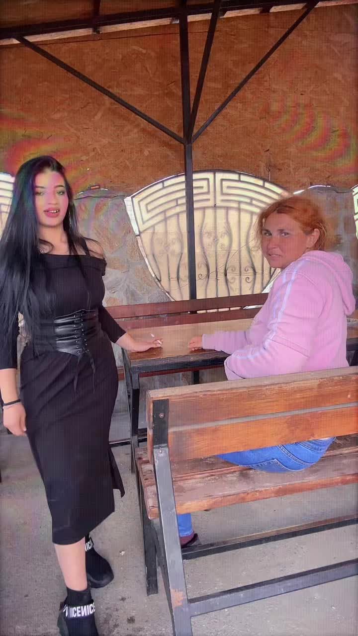 @Elysa
