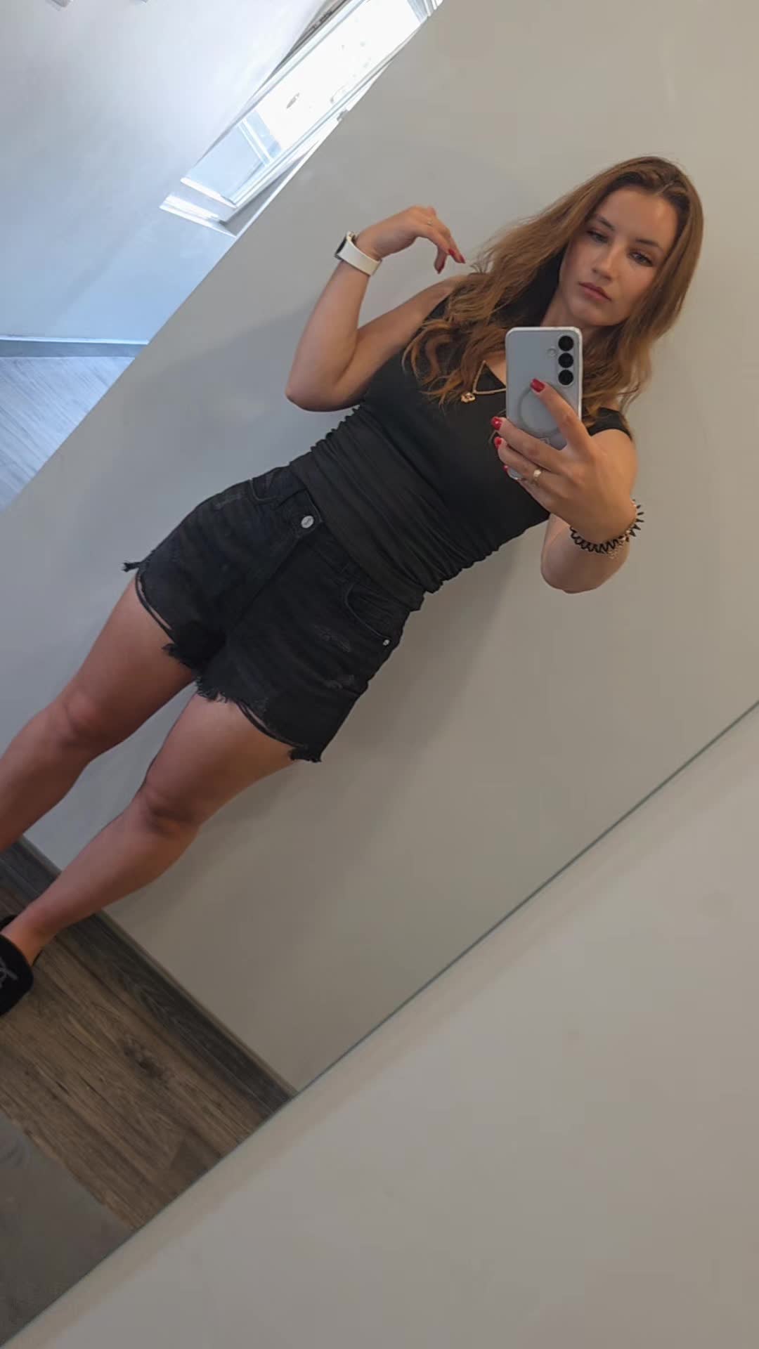 @𝓝𝓮𝓻𝓲𝓷𝓰𝓪 🧸