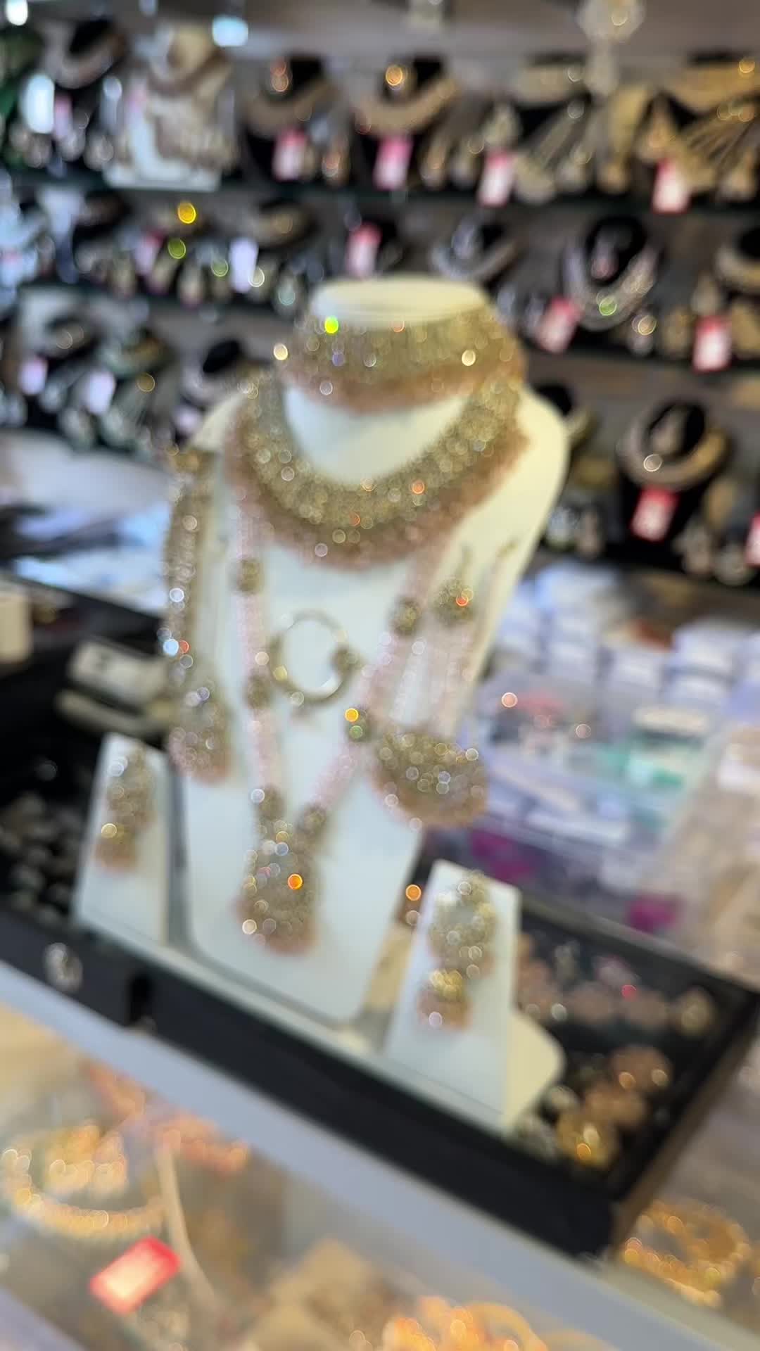 @FashionHouse438D