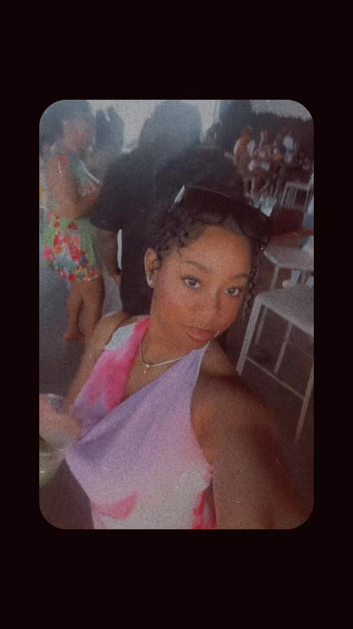 @_bellakayyy