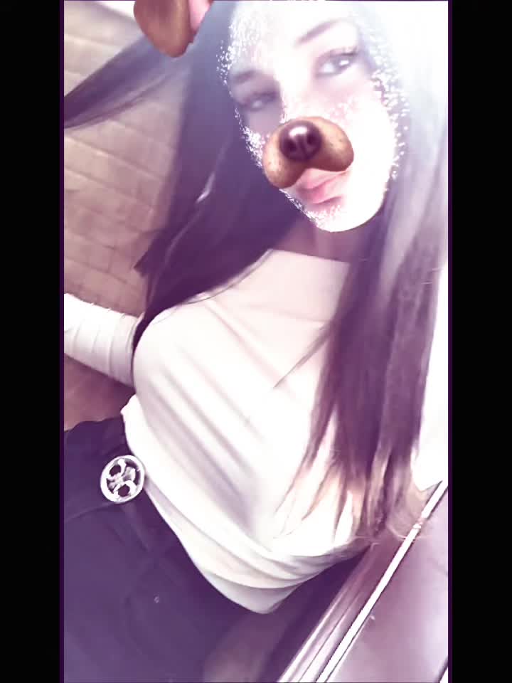 @🗣𝕸𝖔𝖓𝖎𝖈𝖆💞