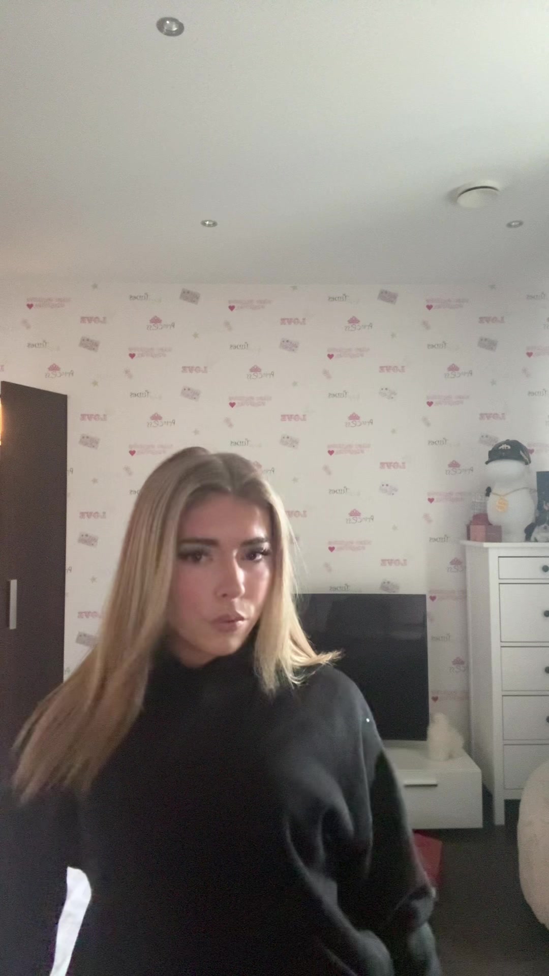 @Emma_sjolander1